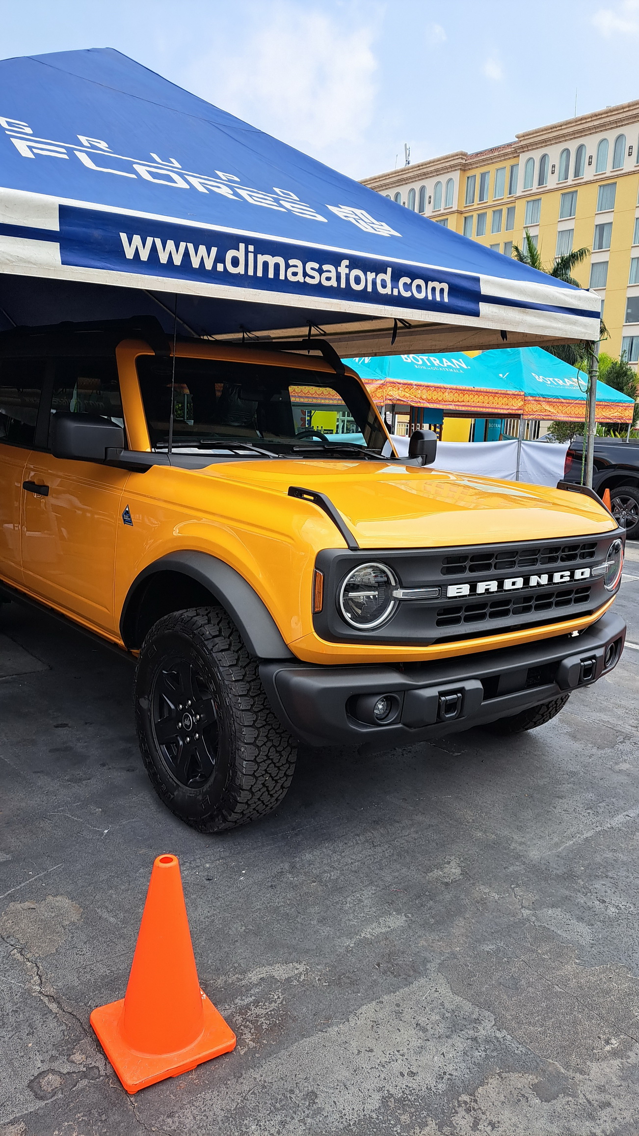 Ford-Expo-Overland-Lo-MAs-Extremo-Foto_4