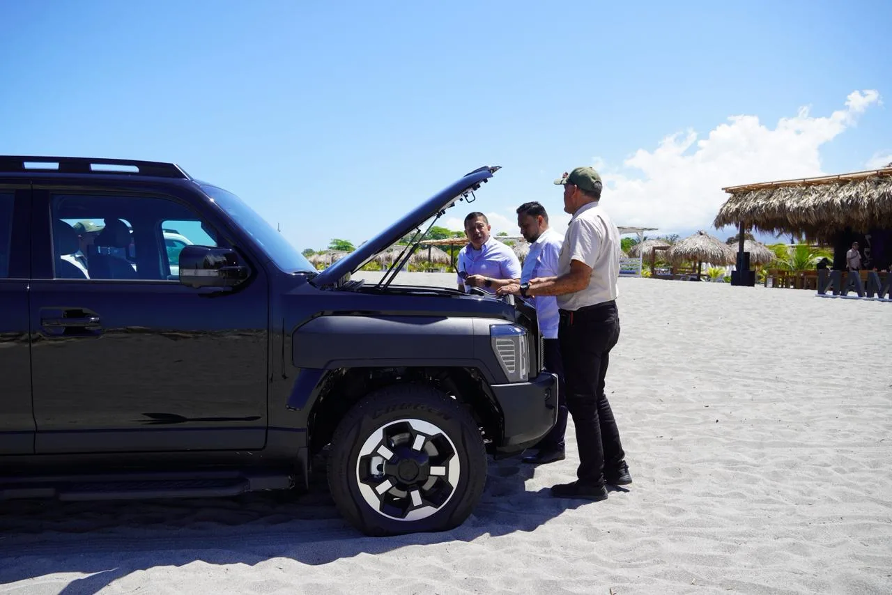 Kia Tasman Experience llega a La Ceiba, Atlantida. Christian Lorenzanan - www.lorenzana.live